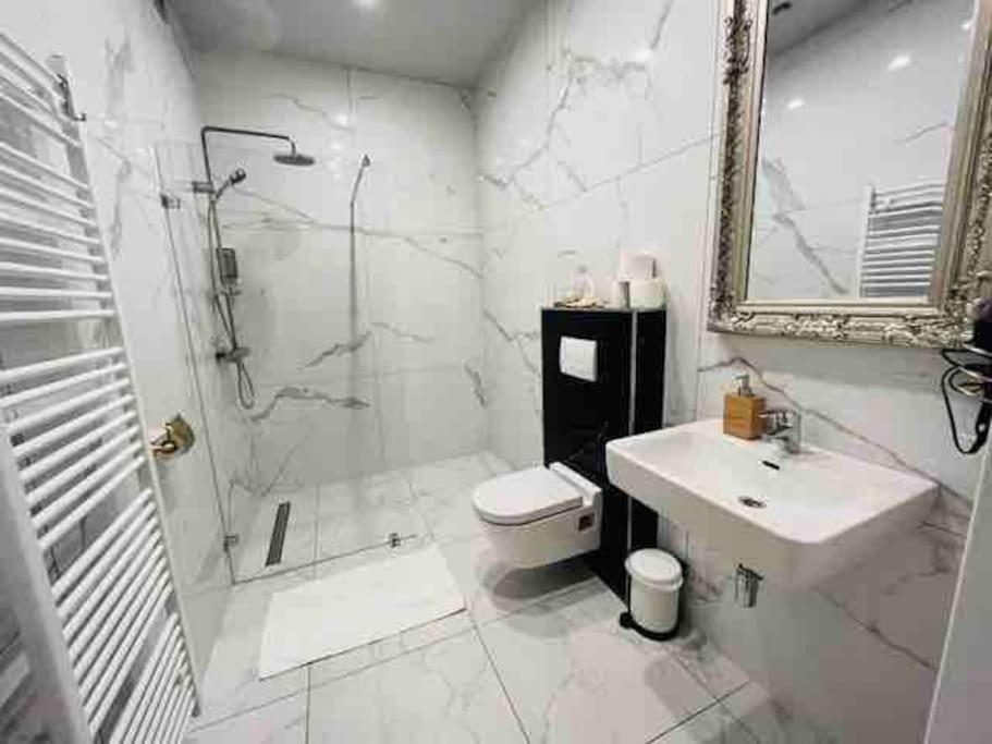 Appartement Xuba Apartmentrooms I Messe Prater I Kuechenzeile Vienne